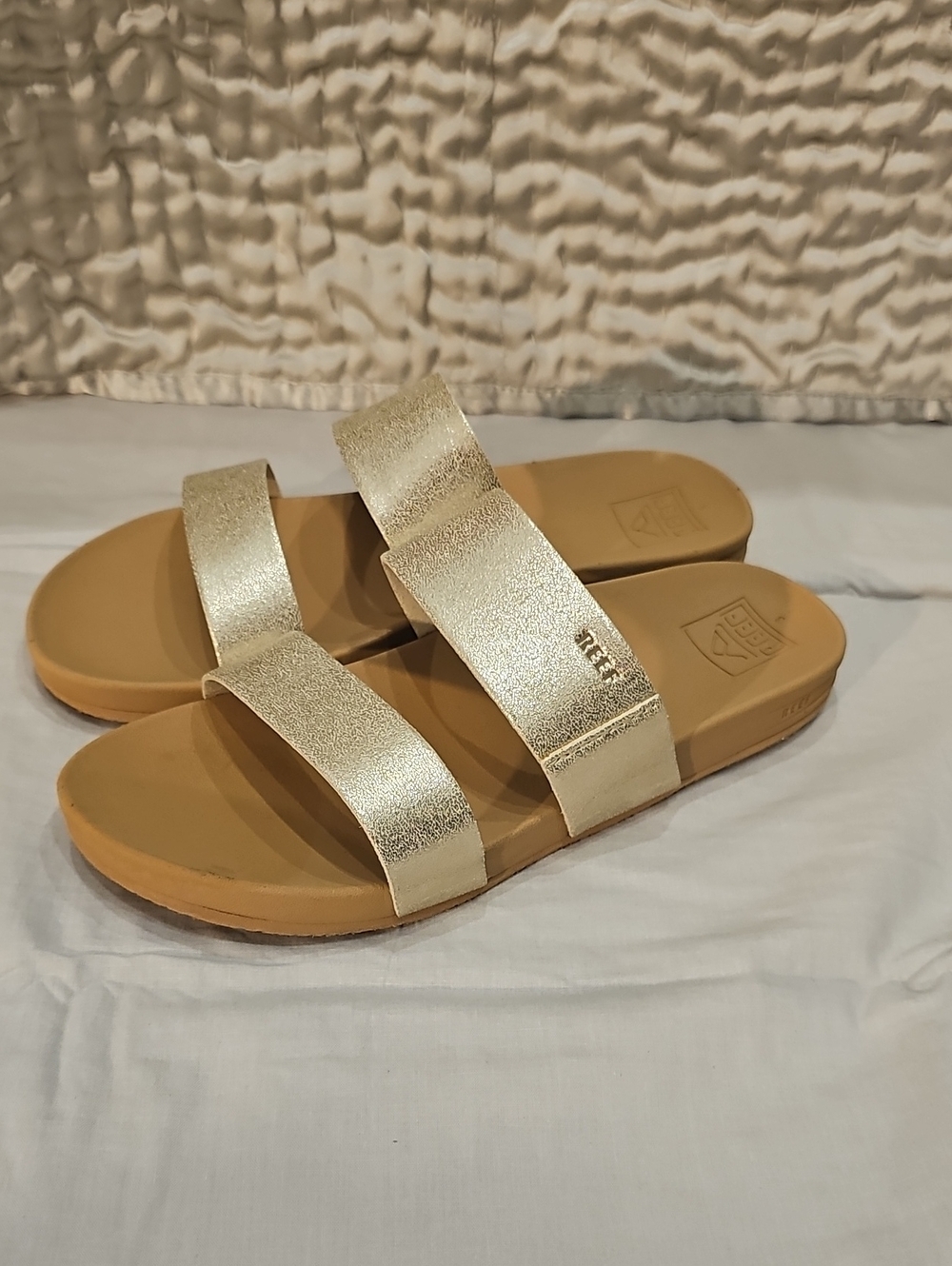 Reef Children's Cushion Vista Metallic Gold Double-Strap Slide Sandals